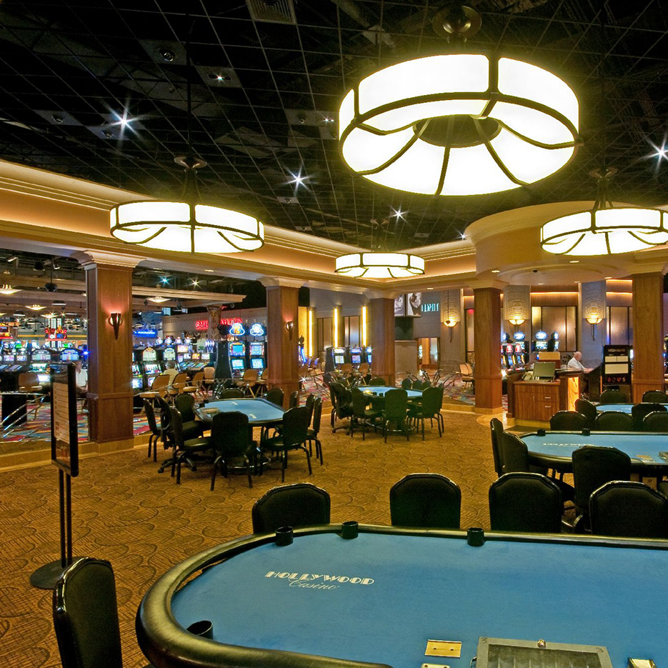 Hollywood Casino & Hotel